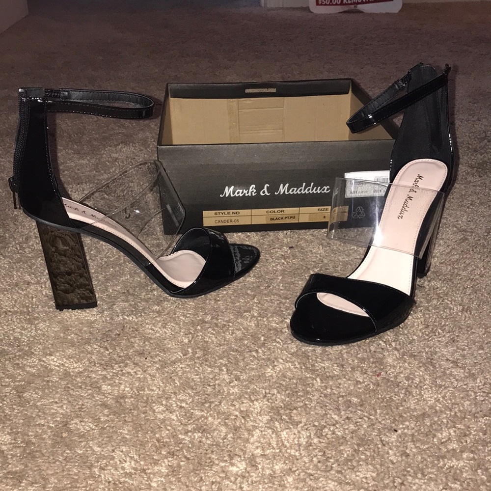 NWT black heels